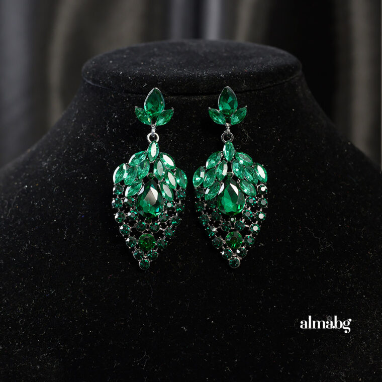 Ефектни обеци с камъни 467